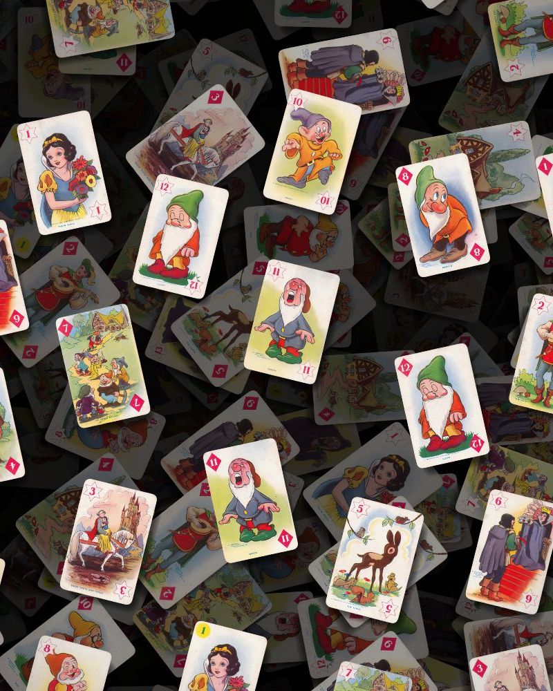 Snow White Playing Cards 22