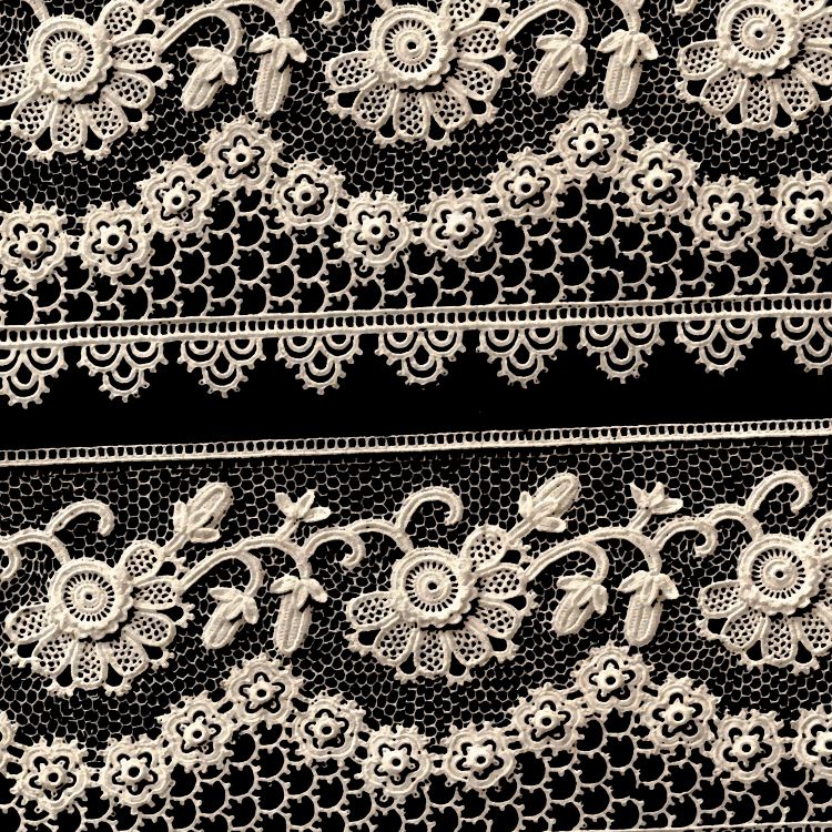 Realistic Lace 22