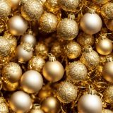 Gold-Christmas-Tree-Ornaments